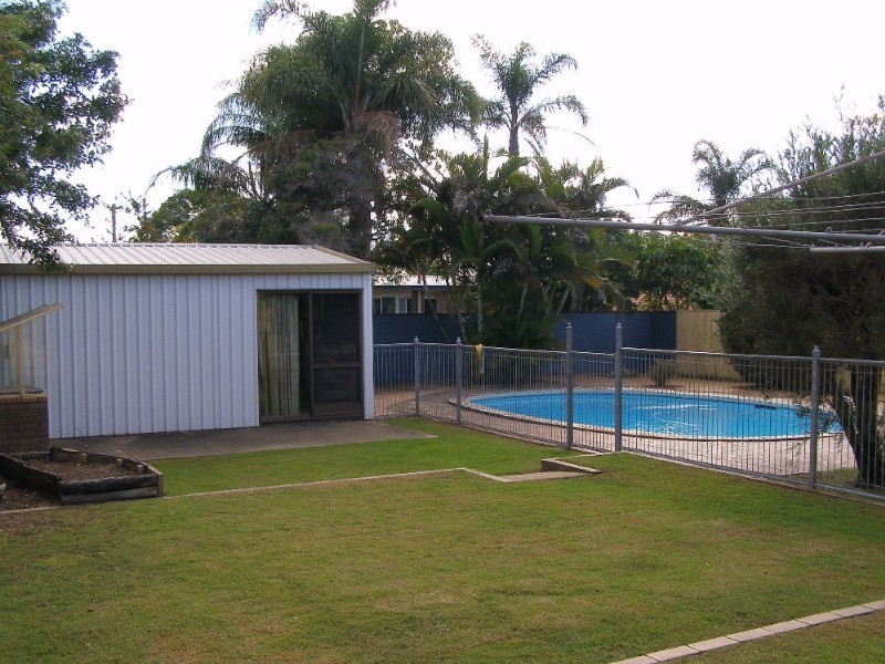 21 Pinewood Street, Redcliffe QLD 4020