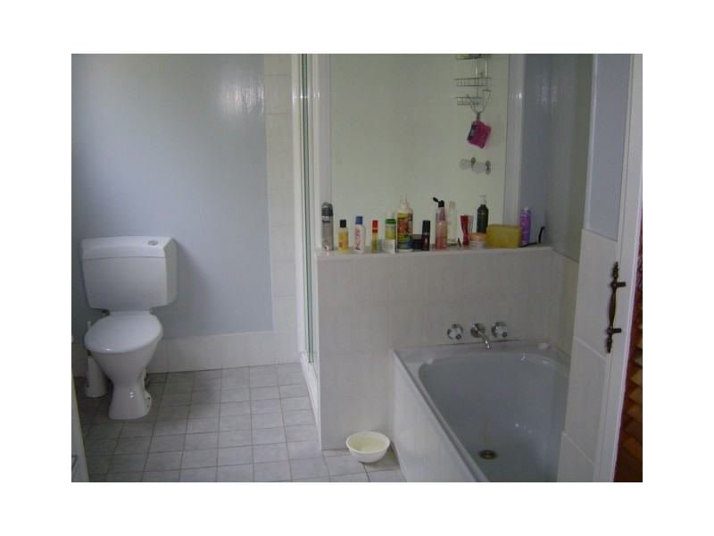 27 Whytecliffe Parade, Woody Point QLD 4019