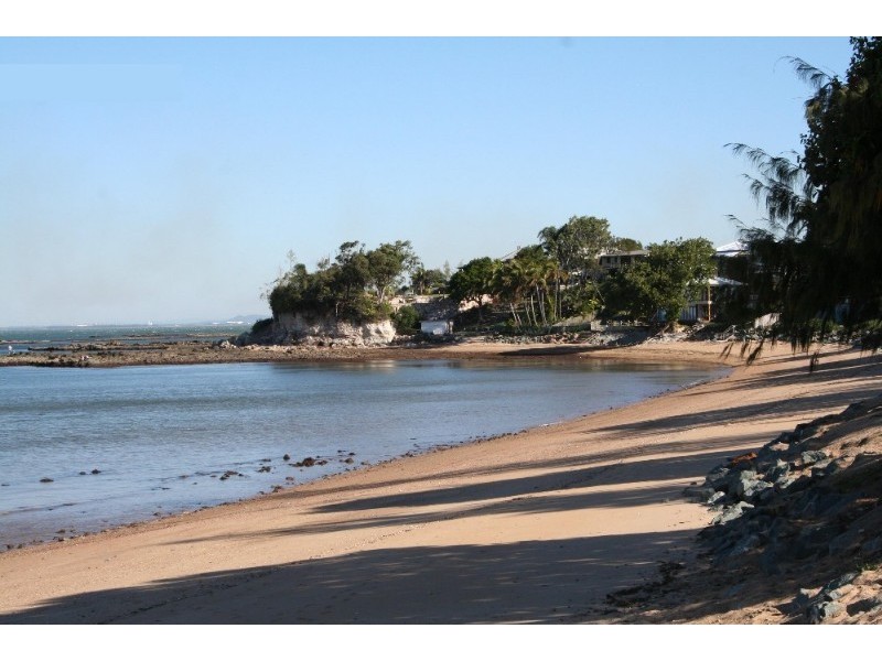 27 Whytecliffe Parade, Woody Point QLD 4019