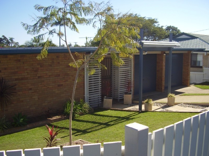22 Houghton Avenue, Redcliffe QLD 4020