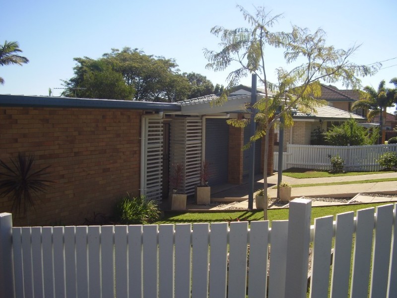 22 Houghton Avenue, Redcliffe QLD 4020