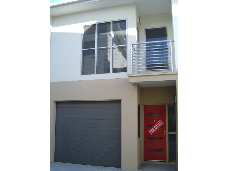 8/415 Scarborough Road, Scarborough QLD 4020