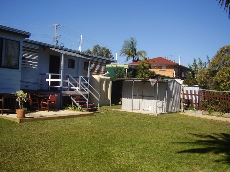 22 Houghton Avenue, Redcliffe QLD 4020
