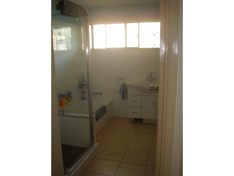 22 Houghton Avenue, Redcliffe QLD 4020