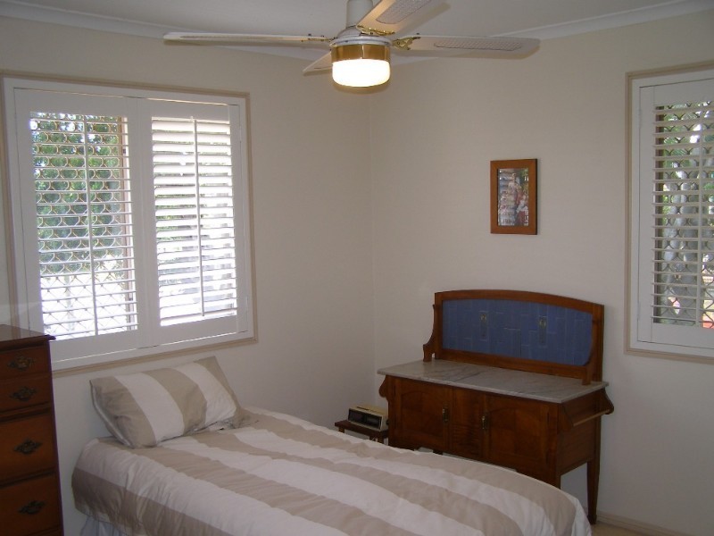 1/2 Josephine Street, Redcliffe QLD 4020