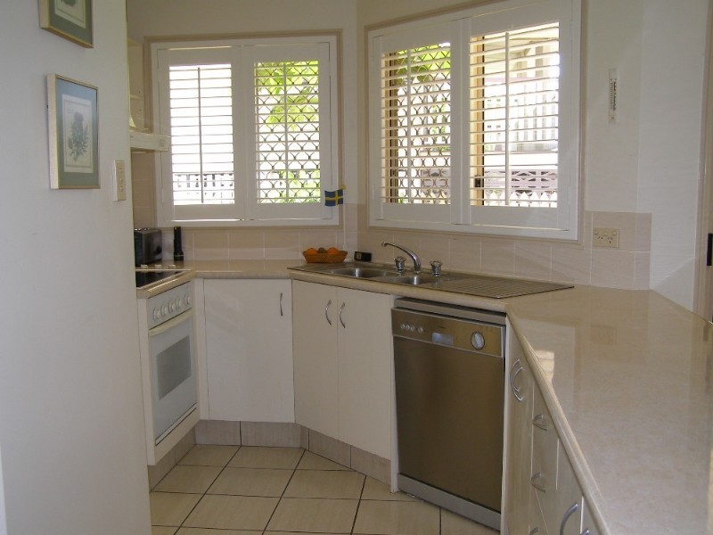 1/2 Josephine Street, Redcliffe QLD 4020