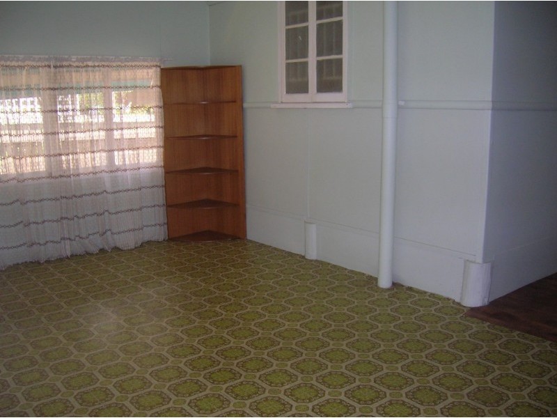 23 Bank Street, Margate QLD 4019
