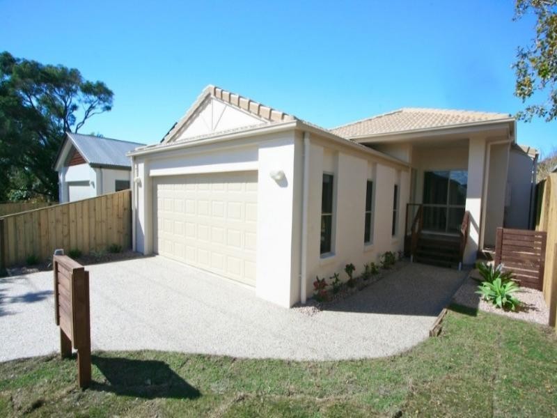 30 Lucas Street, Scarborough QLD 4020