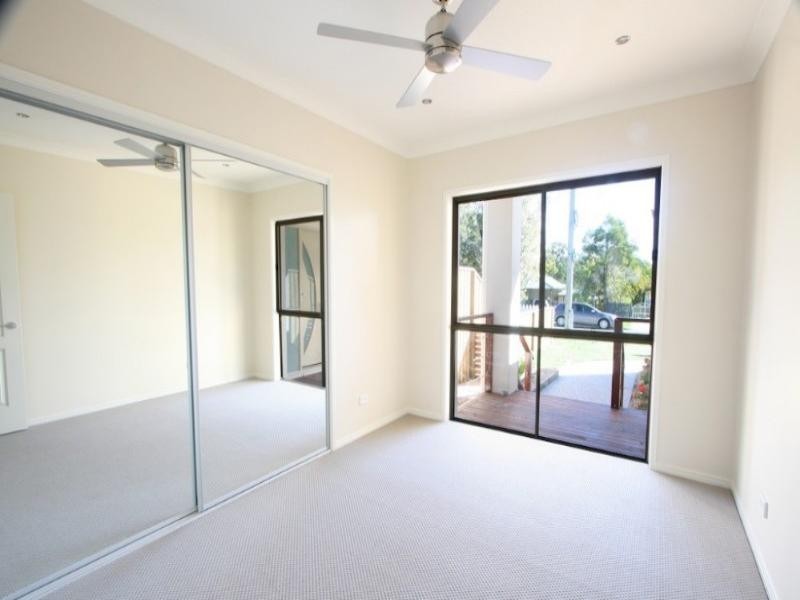 30 Lucas Street, Scarborough QLD 4020