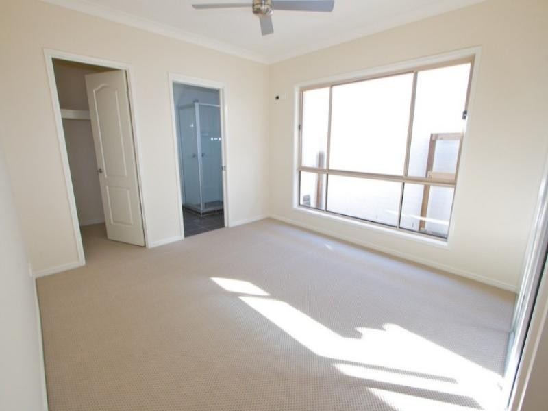 30 Lucas Street, Scarborough QLD 4020