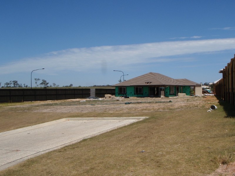 14 Eaton Close, North Lakes QLD 4509
