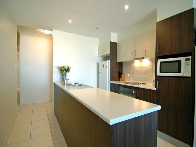 10/33 Humpybong Esplanade, Redcliffe QLD 4020