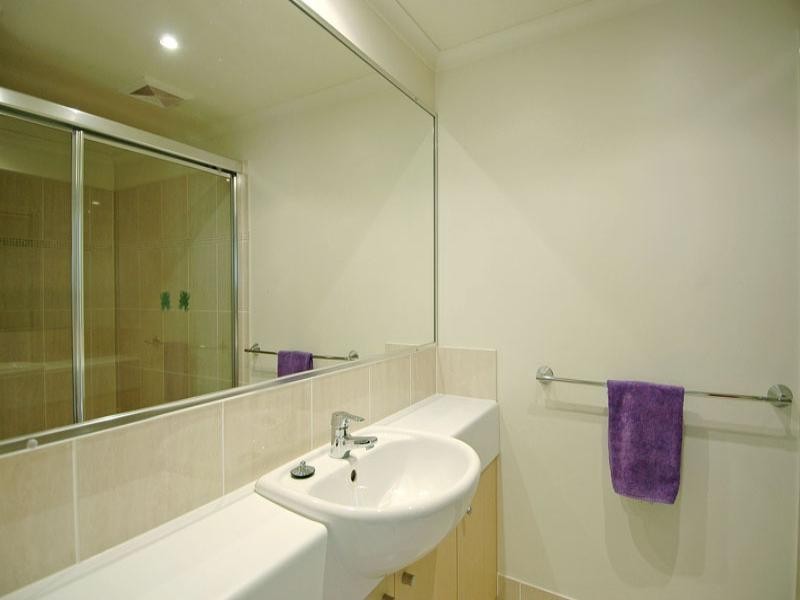 10/33 Humpybong Esplanade, Redcliffe QLD 4020