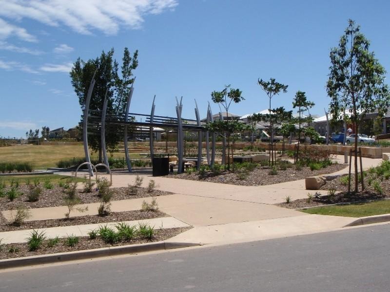 14 Eaton Close, North Lakes QLD 4509