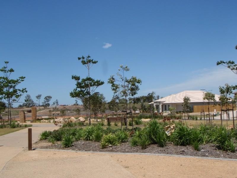 14 Eaton Close, North Lakes QLD 4509