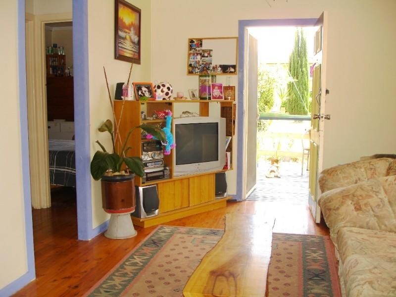 35 Westbrook Street, Woody Point QLD 4019