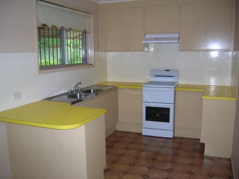 1 Pownall Crescent, Margate QLD 4019