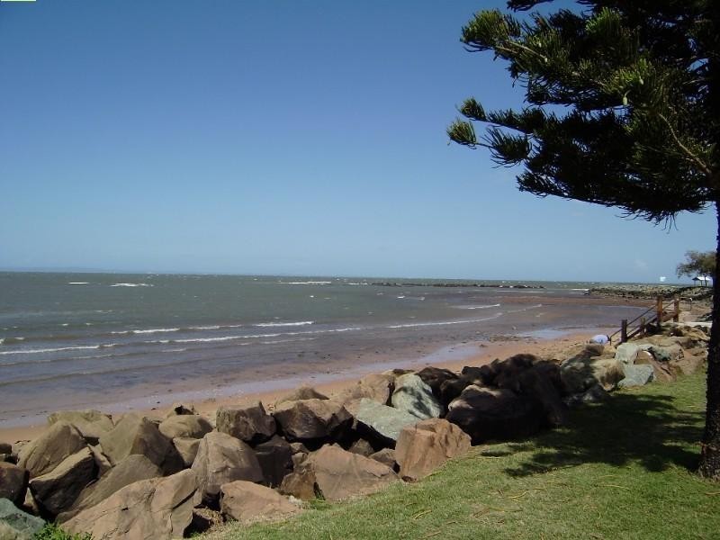 2/117 Prince Edward Parade, Scarborough QLD 4020