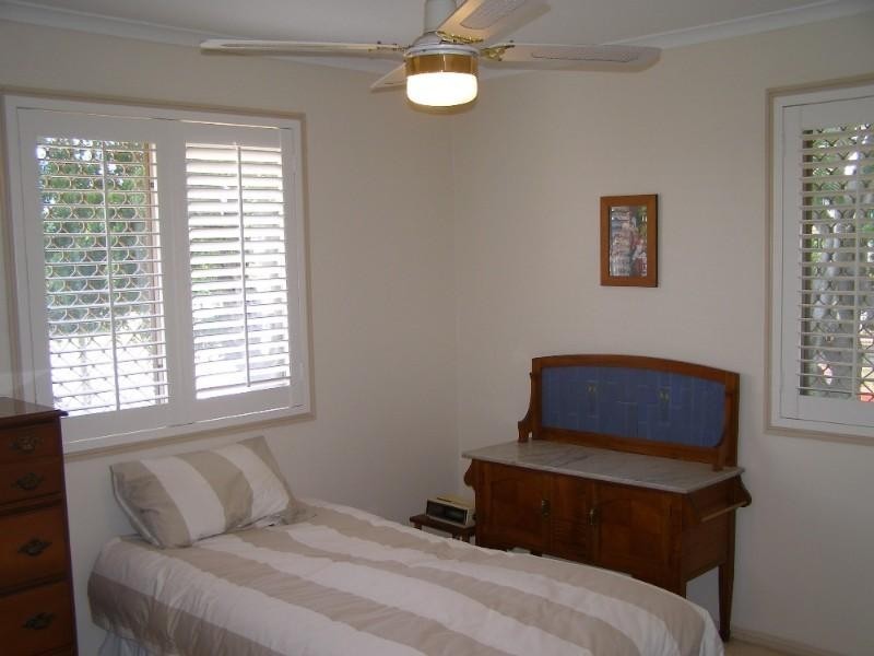 1/2 Josephine Street, Redcliffe QLD 4020