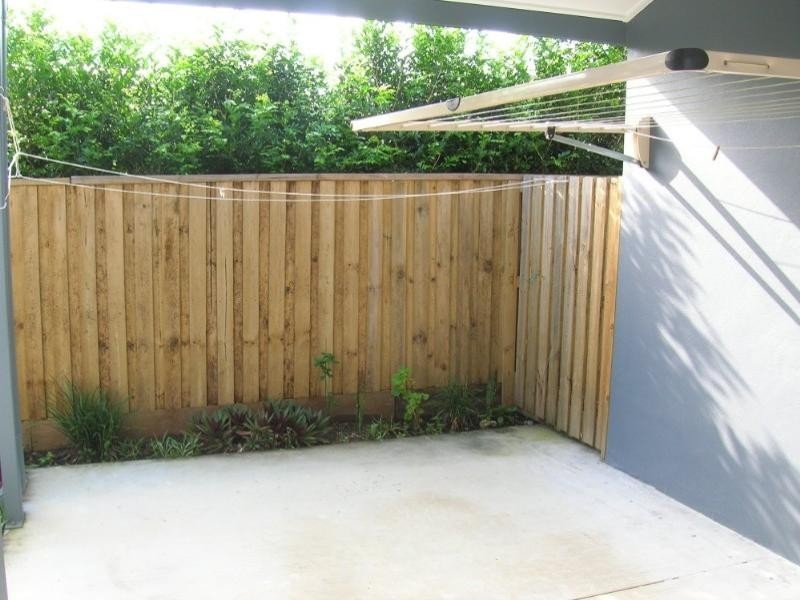 10/13-17 Caroline Street, Woody Point QLD 4019
