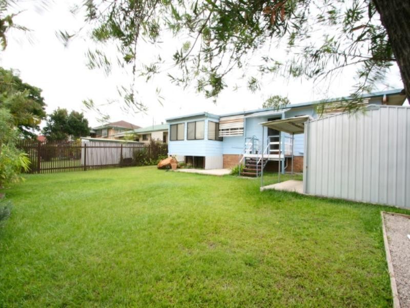 22 Houghton Avenue, Redcliffe QLD 4020