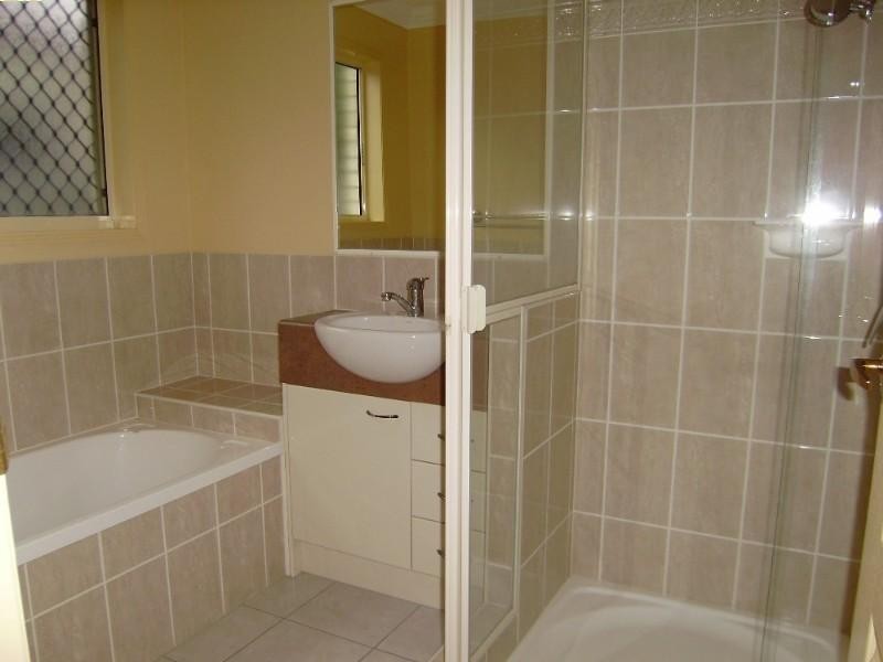 5 Aleisha Court, Redcliffe QLD 4020
