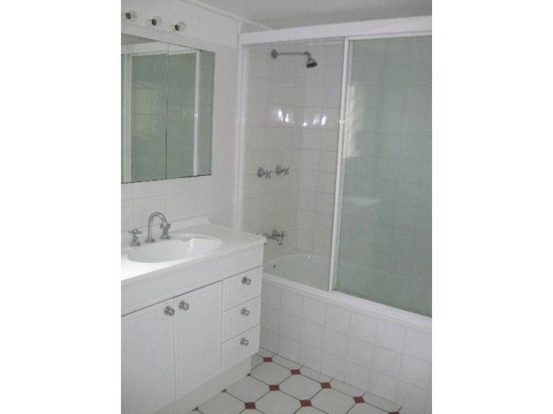 9 Dunbar Street, Margate QLD 4019