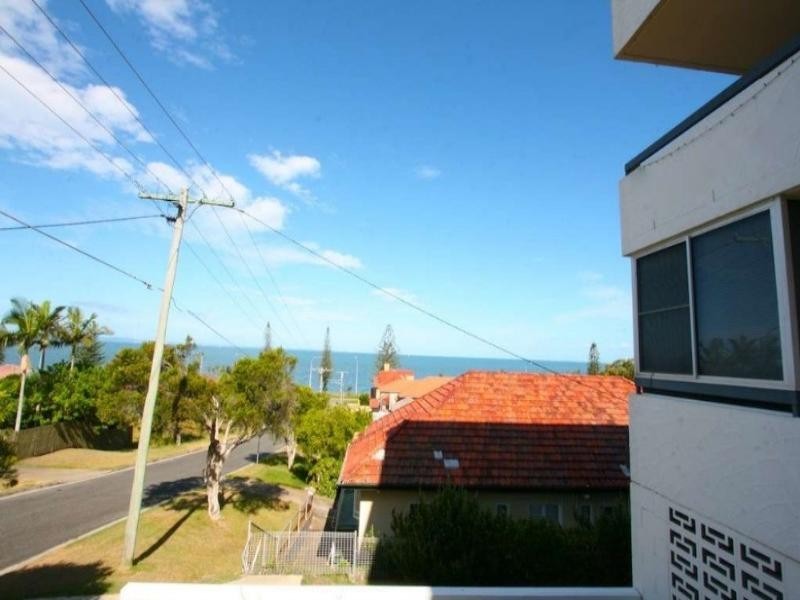 1/9 Eveline Street, Margate QLD 4019