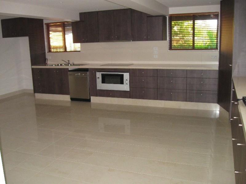 12 Peterson Street, Scarborough QLD 4020