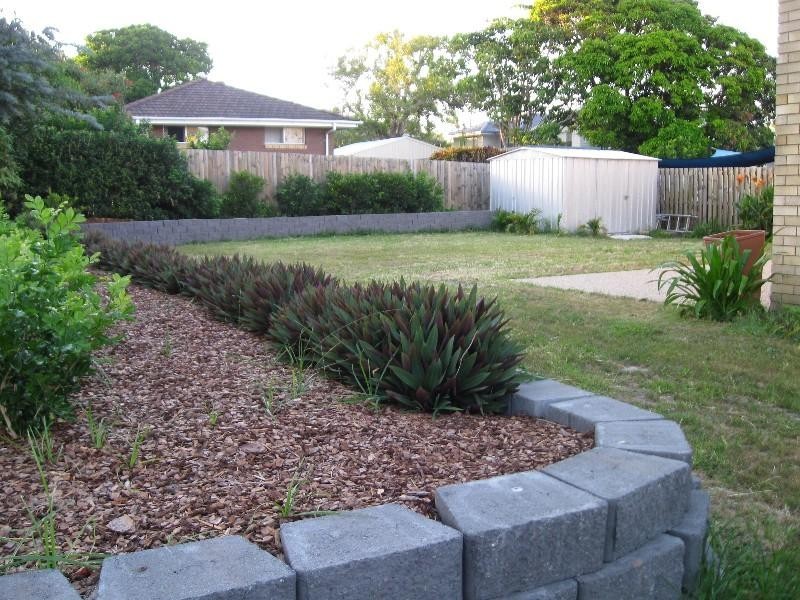 12 Peterson Street, Scarborough QLD 4020