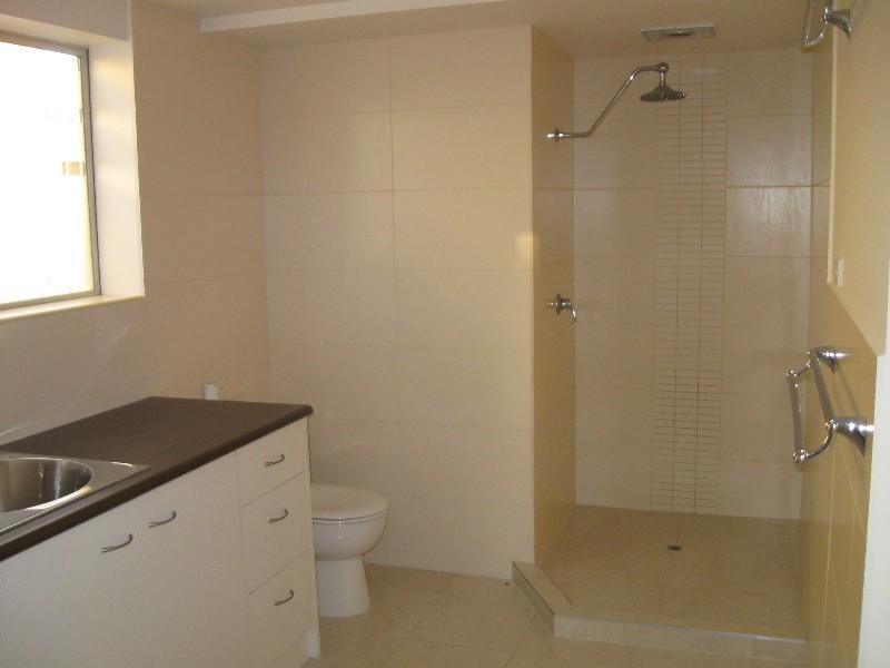 12 Peterson Street, Scarborough QLD 4020