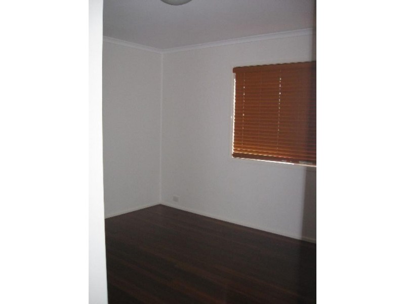 12 Peterson Street, Scarborough QLD 4020