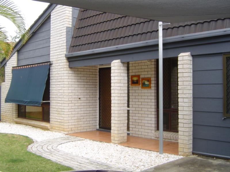 5 Daniel Court, Scarborough QLD 4020