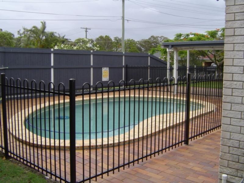 5 Daniel Court, Scarborough QLD 4020