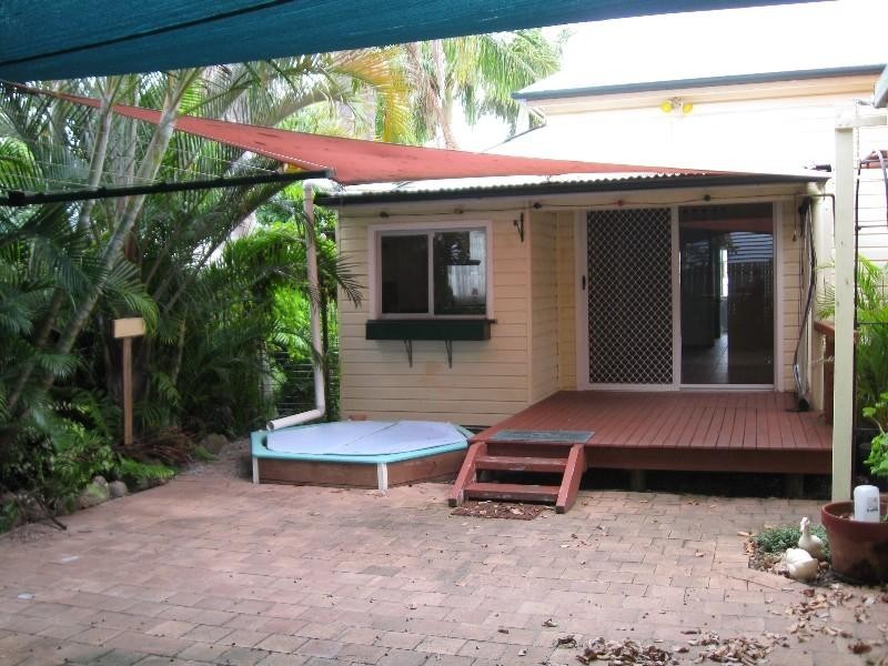 15 Mcculloch Avenue, Margate QLD 4019