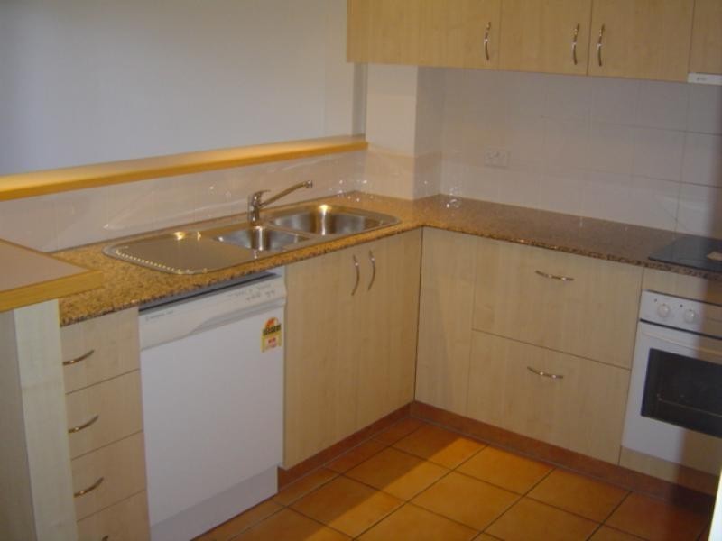 15/156 Griffith Road, Scarborough QLD 4020