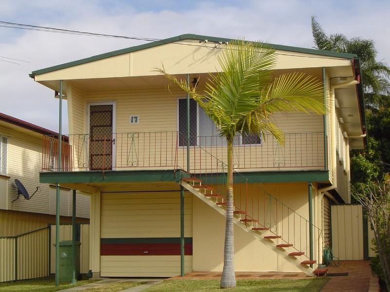 17 Knights Terrace, Margate QLD 4019