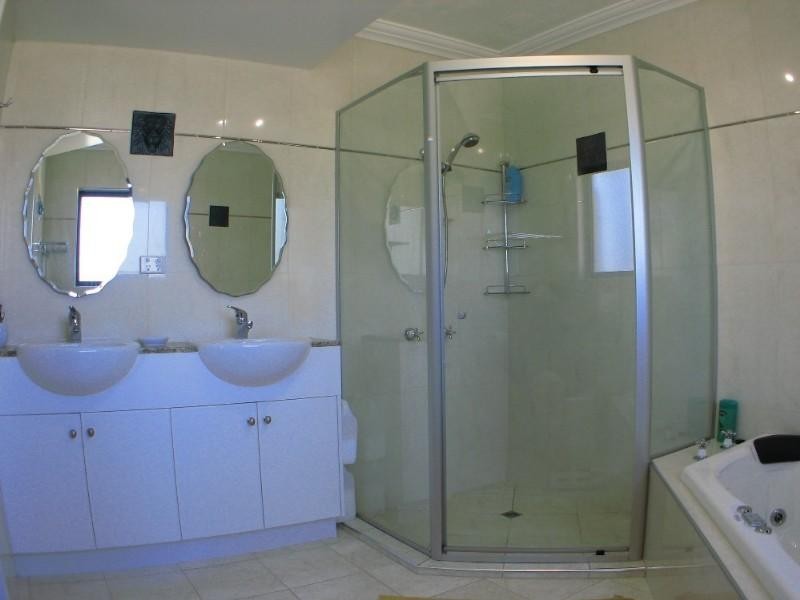 3/14 Gayundah Espl, Woody Point QLD 4019