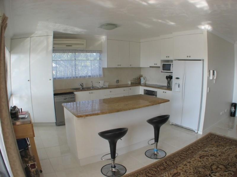 3/14 Gayundah Espl, Woody Point QLD 4019