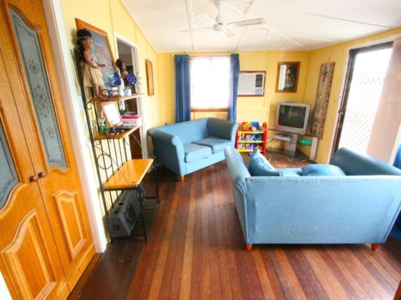 19 Cowen Street, Margate QLD 4019