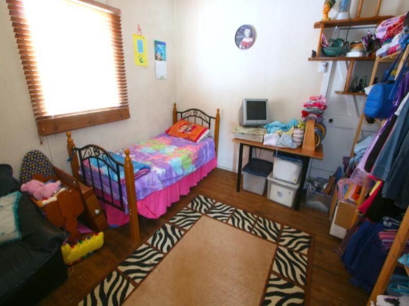 19 Cowen Street, Margate QLD 4019