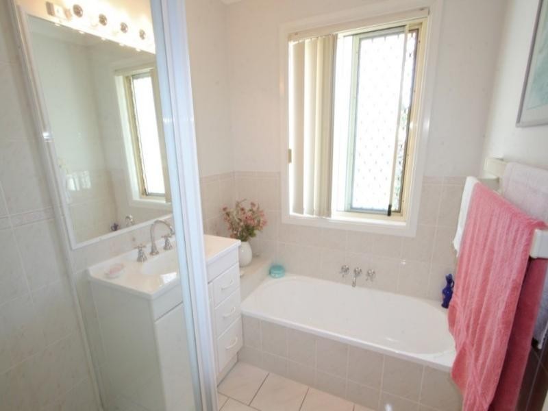 4/86 Georgina Street, Woody Point QLD 4019