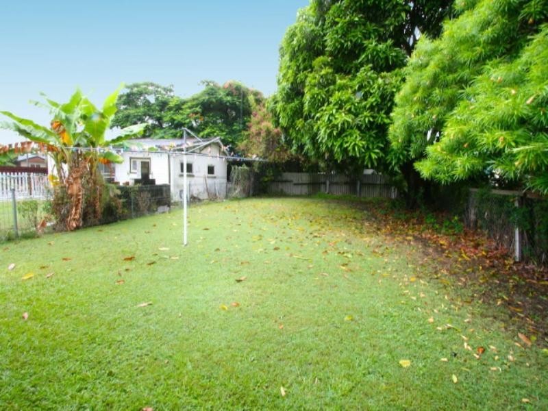 32 Barron Road, Margate QLD 4019