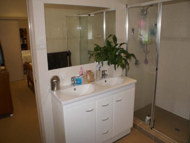 19 Adam Street, Scarborough QLD 4020