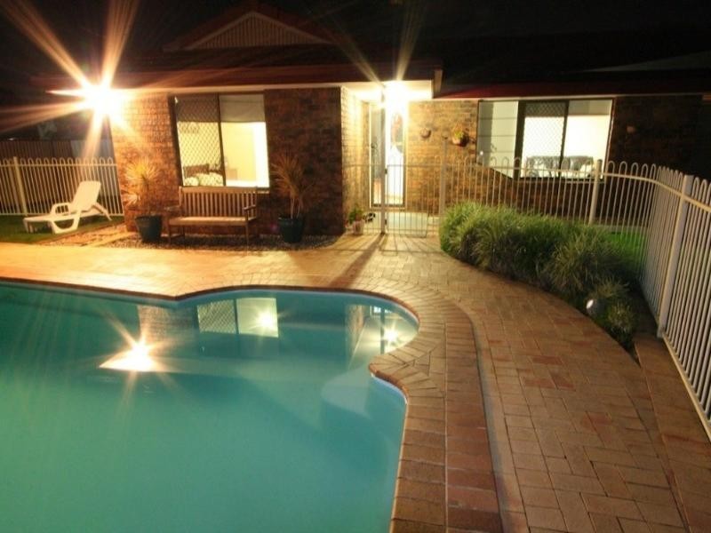 3 Arafura Court, Kippa-ring QLD 4021