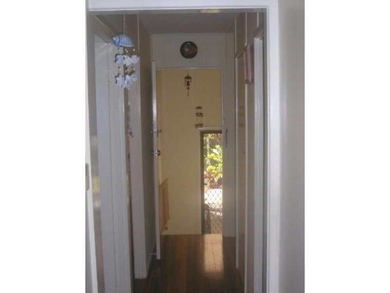 40 Anzac Avenue, Redcliffe QLD 4020