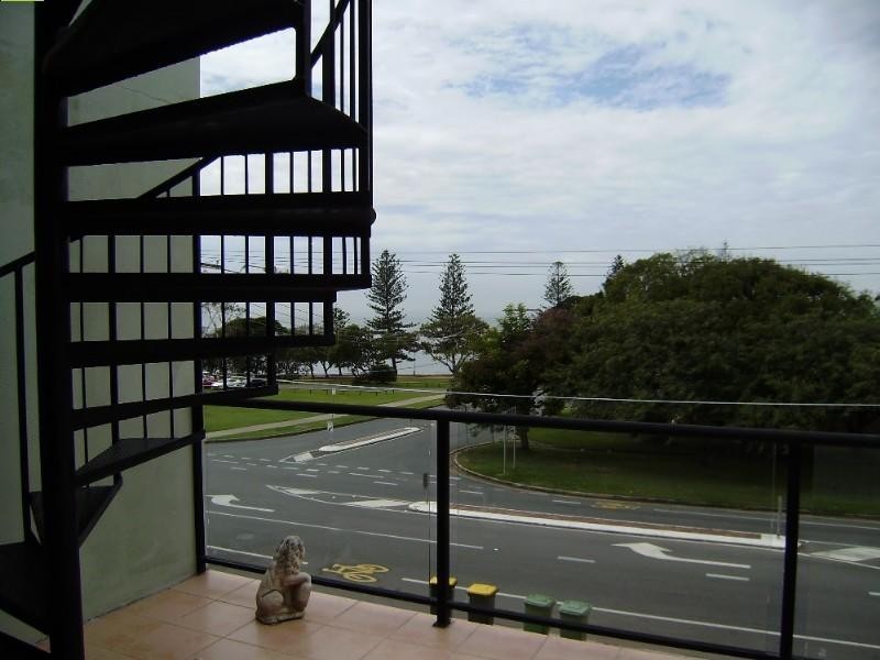 4/51 Landsborough Avenue, Scarborough QLD 4020