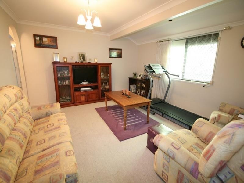 4 Thompson Crescent, Clontarf QLD 4019