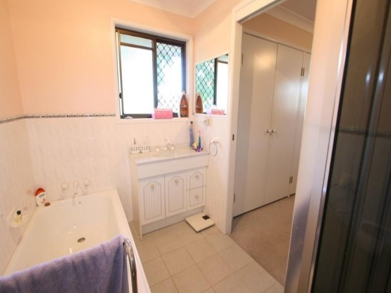 4 Thompson Crescent, Clontarf QLD 4019