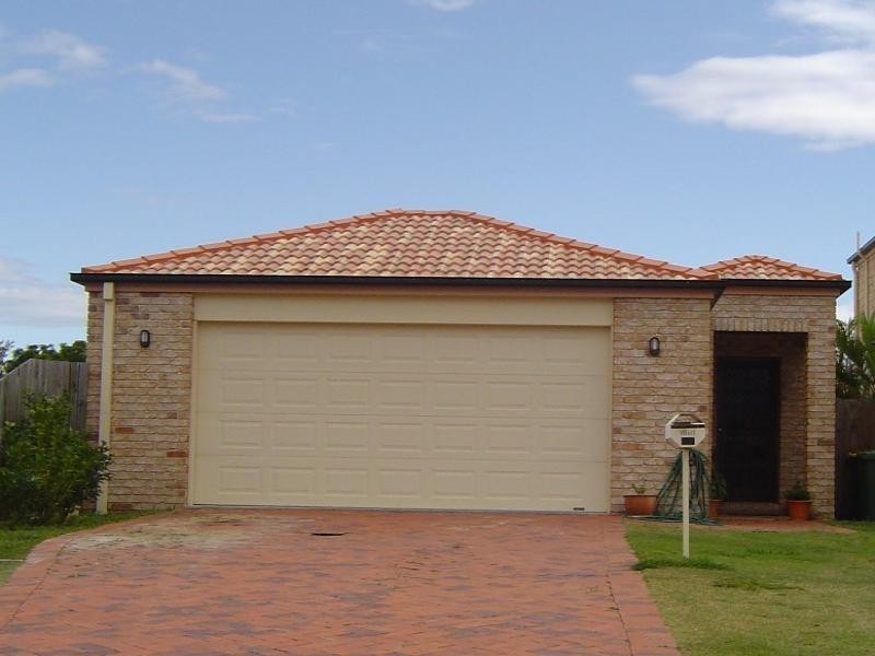 17 Walsh Street, Scarborough QLD 4020